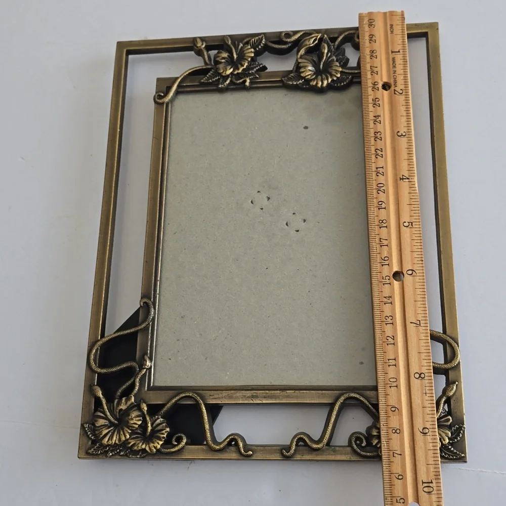 Vintage The Weston Gallery Metal Frame  Bronze Floral Vines Easel Display
